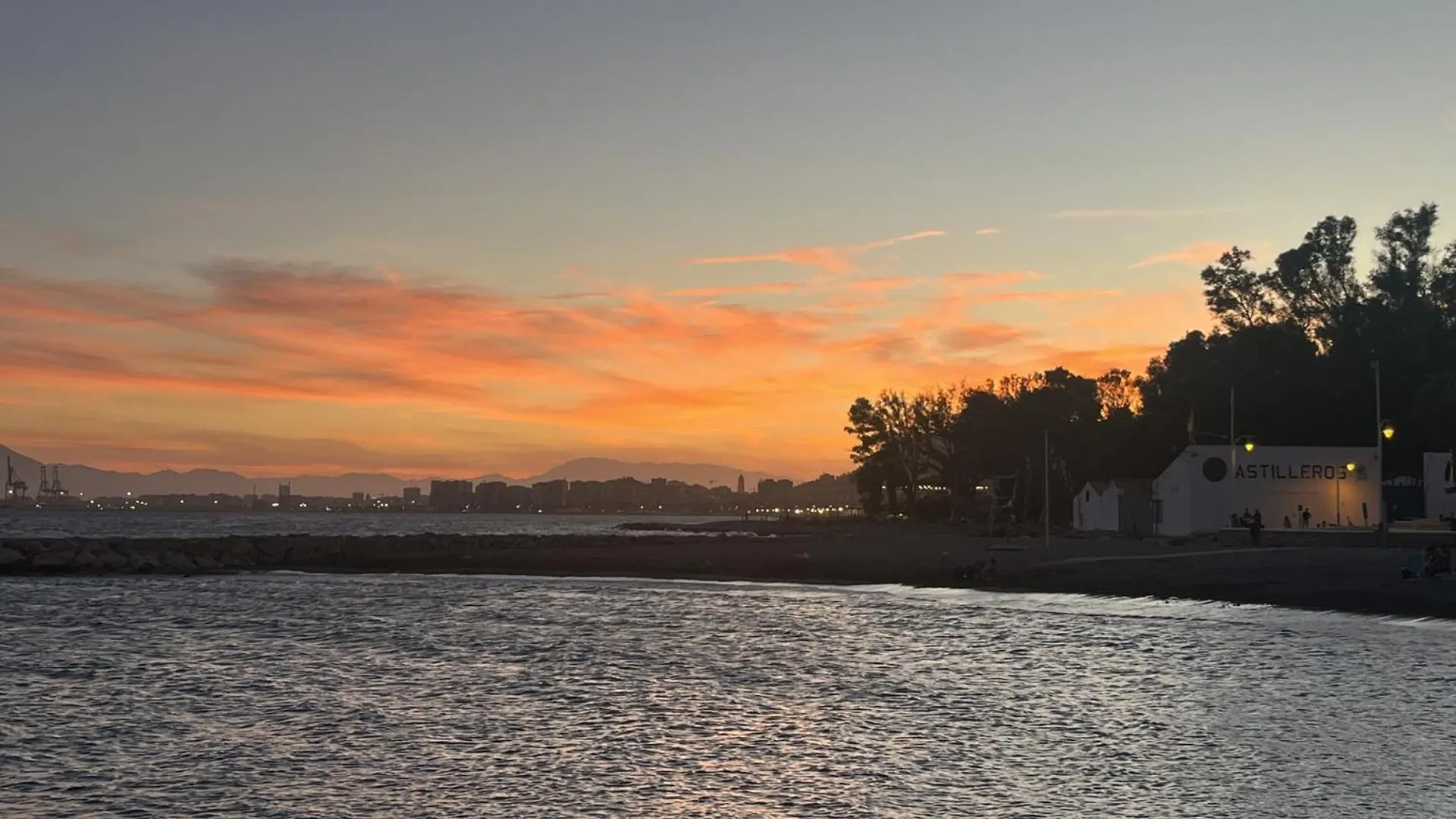Apartamento La Casa De La Playa Málaga